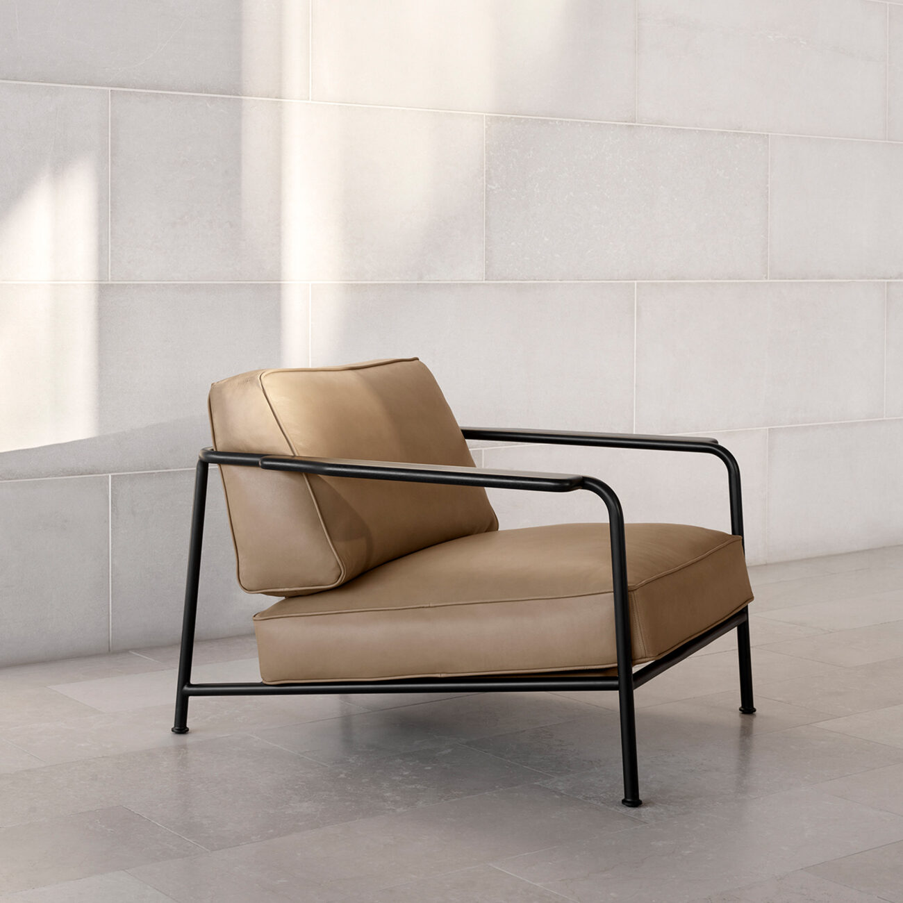 Contemporary Lounge Chair - Image 3