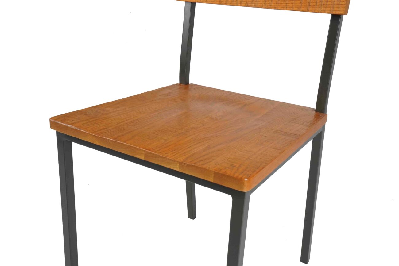 Classic Wooden Chair - Image 4
